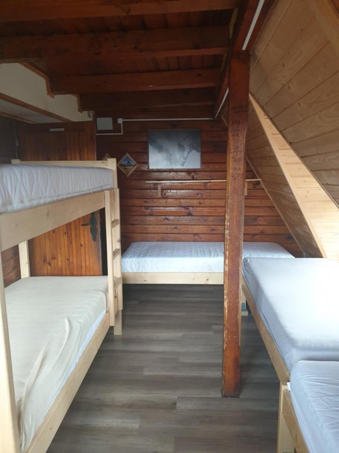 Hostel Bacowka Pttk Jaworzec Wetlina Exterior foto